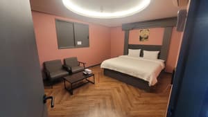 thumbnail: Room