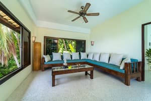 thumbnail: Living area