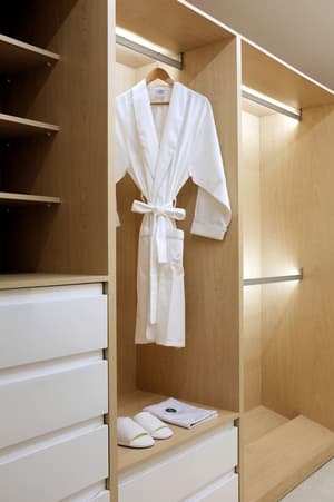 thumbnail: Room amenity