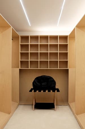 thumbnail: Interior detail