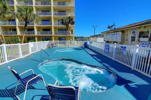 thumbnail: Pool