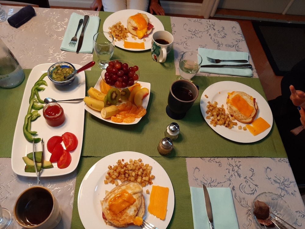 Breakfast meal