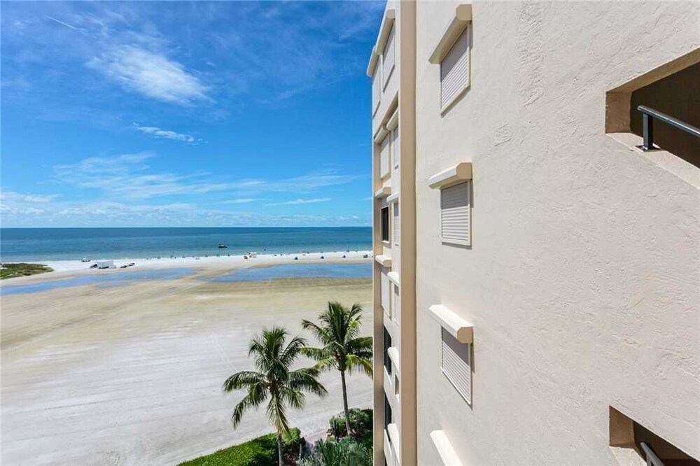 Beach/Ocean View