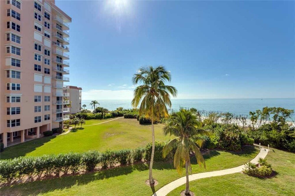 Beach/Ocean View