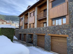 thumbnail: Exterior