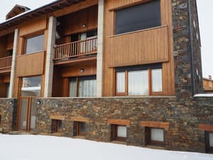 thumbnail: Exterior