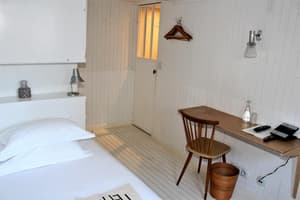 thumbnail: Interior