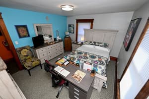 thumbnail: Room