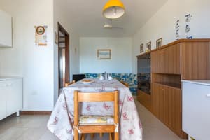 thumbnail: In-room dining