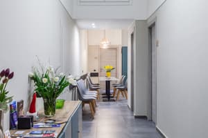 thumbnail: Interior entrance