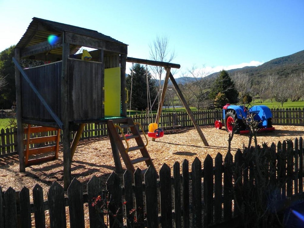 Children's play area - outdoor