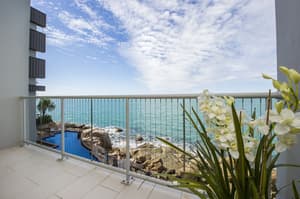 thumbnail: Balcony view