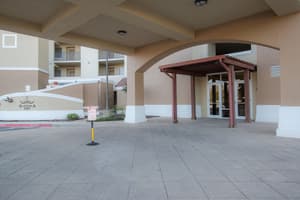 thumbnail: Exterior