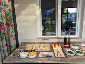 thumbnail: Breakfast buffet