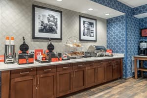 thumbnail: Breakfast area