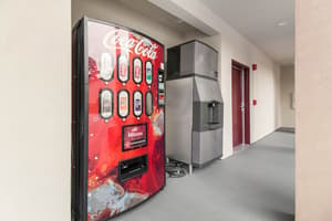 thumbnail: Vending machine