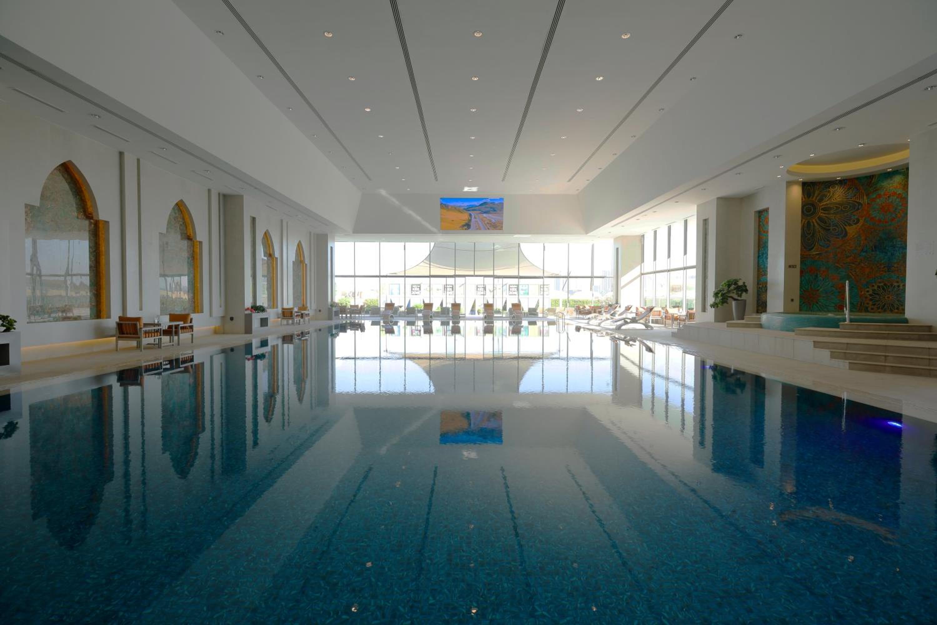 Swimming pool-spa