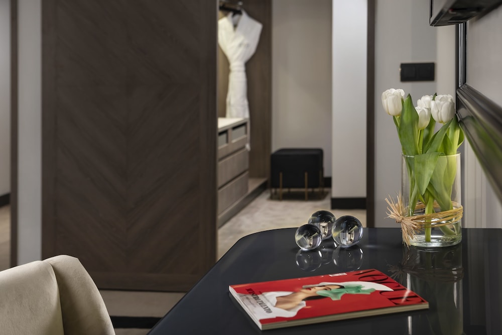 Room amenity