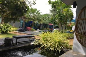 thumbnail: Property grounds