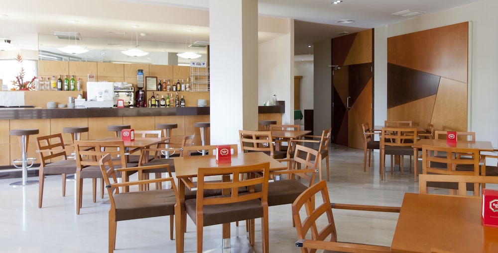 Restaurant-cafeteria