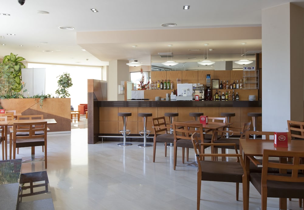 Restaurant-cafeteria