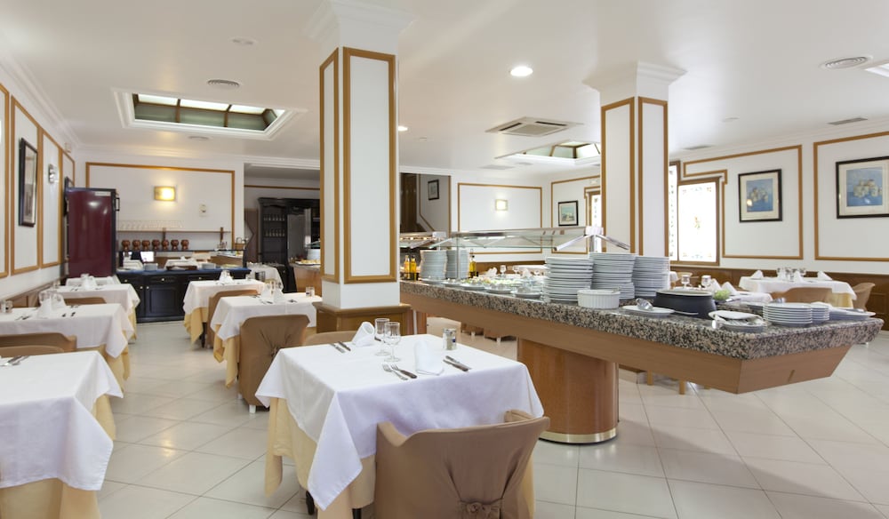 Restaurant-cafeteria