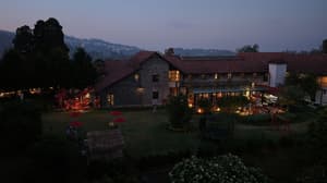 thumbnail: Exterior