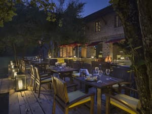 thumbnail: Dining