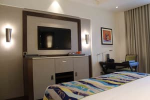 thumbnail: Room
