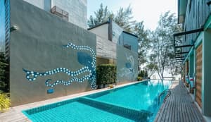thumbnail: Infinity pool