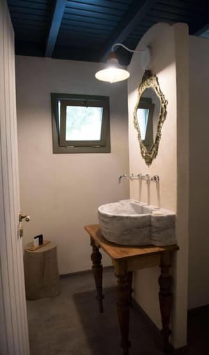 thumbnail: Bathroom sink