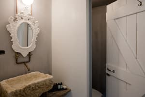 thumbnail: Bathroom sink