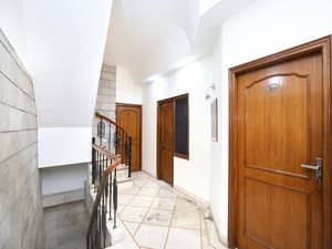 thumbnail: Staircase