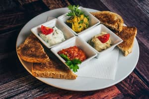 thumbnail: Restaurant