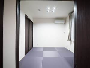 thumbnail: Interior