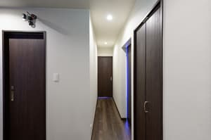 thumbnail: Hallway