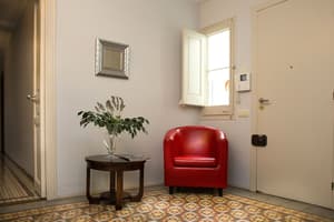 thumbnail: Interior entrance