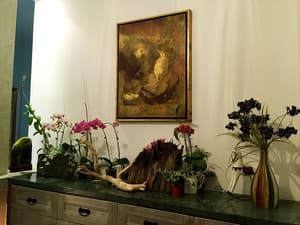 thumbnail: Interior entrance