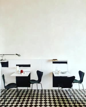 thumbnail: Breakfast area