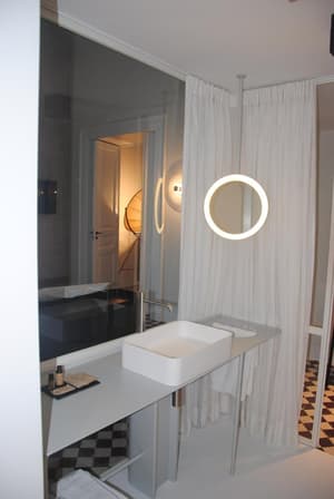 thumbnail: Bathroom