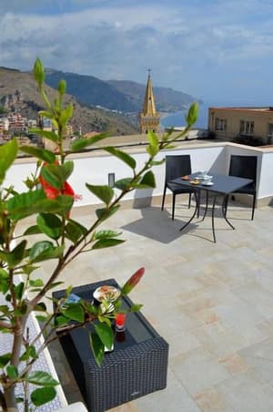 thumbnail: Terrace/patio