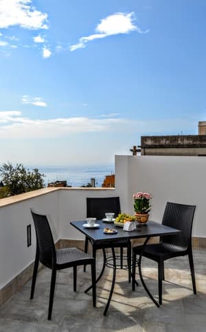 thumbnail: Balcony