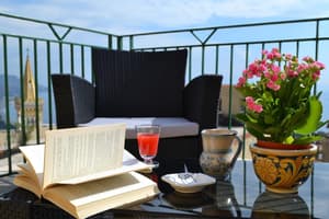 thumbnail: Balcony