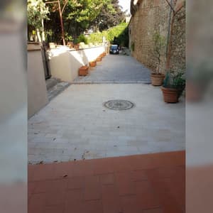 thumbnail: Property entrance