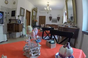 thumbnail: Interior detail