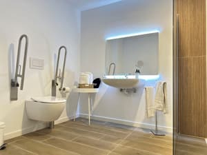 thumbnail: Bathroom