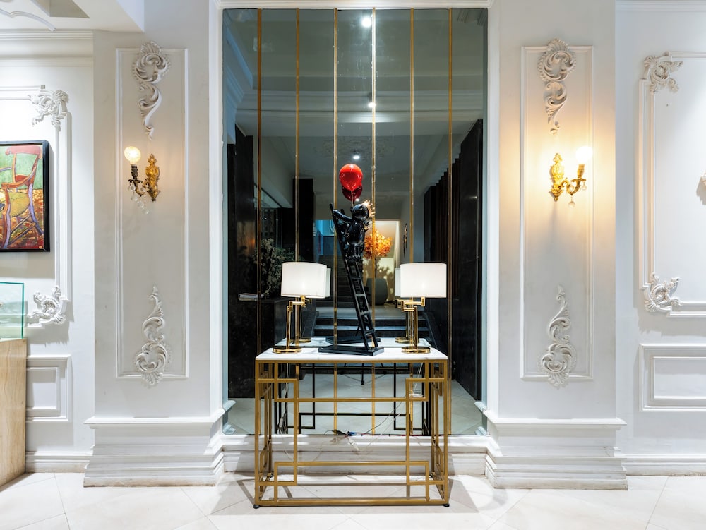 Reception hall