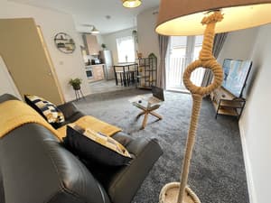 thumbnail: Lounge