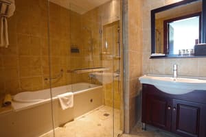 thumbnail: Bathroom