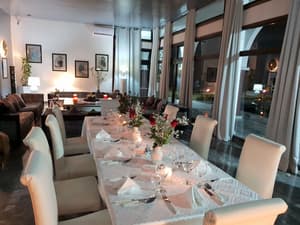 thumbnail: Restaurant